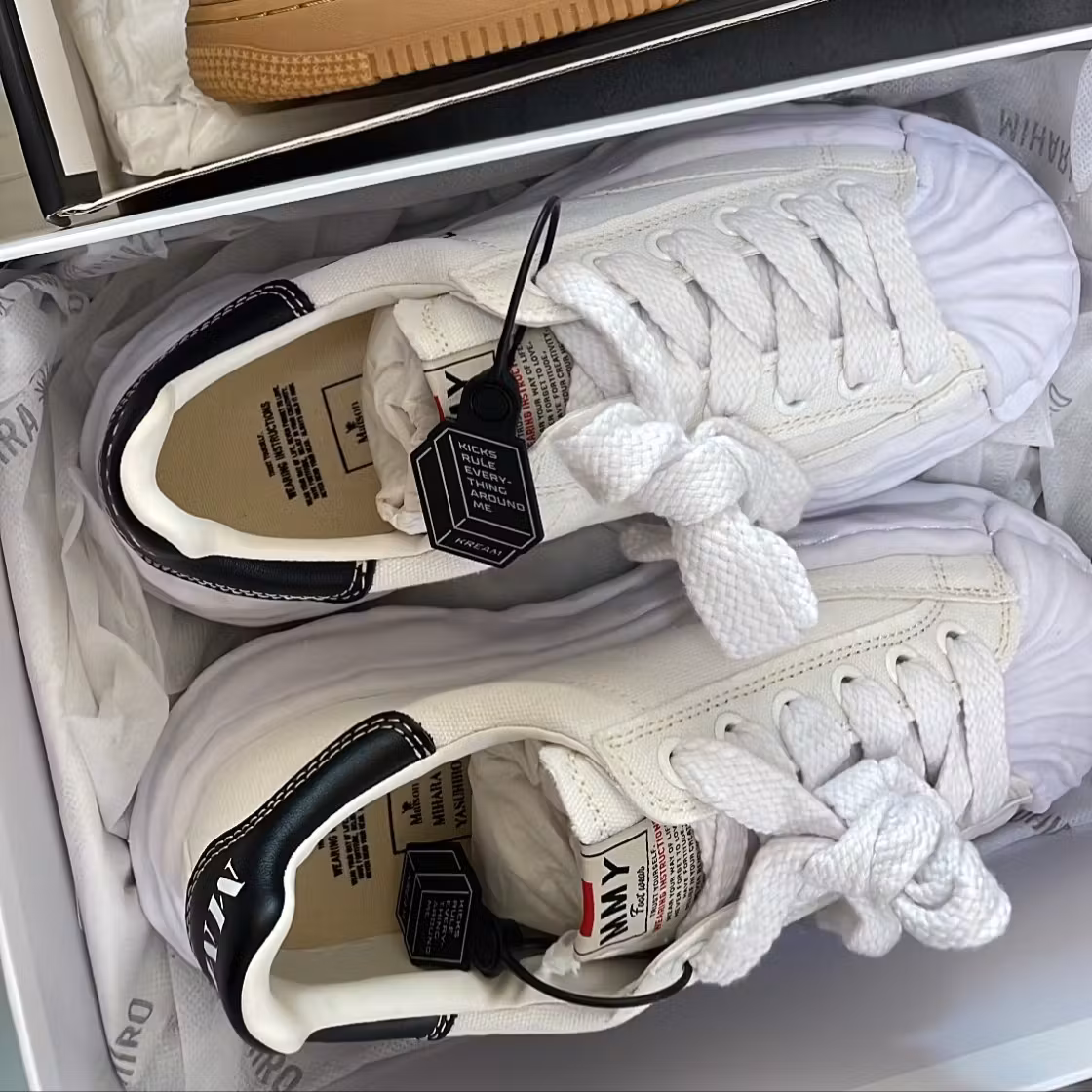 Maison Mihara Yasuhiro Blakey OG Sole Canvas Low 'White' A08FW735-WHITE Maison Mihara Yasuhiro Blakey OG Sole Canvas Low 'White' A08FW735-WHITE